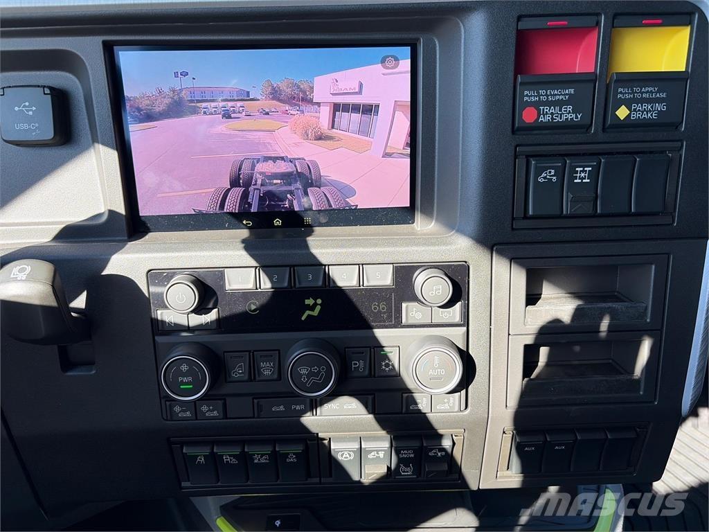 Volvo VNL64T860 Tractores (camiões)