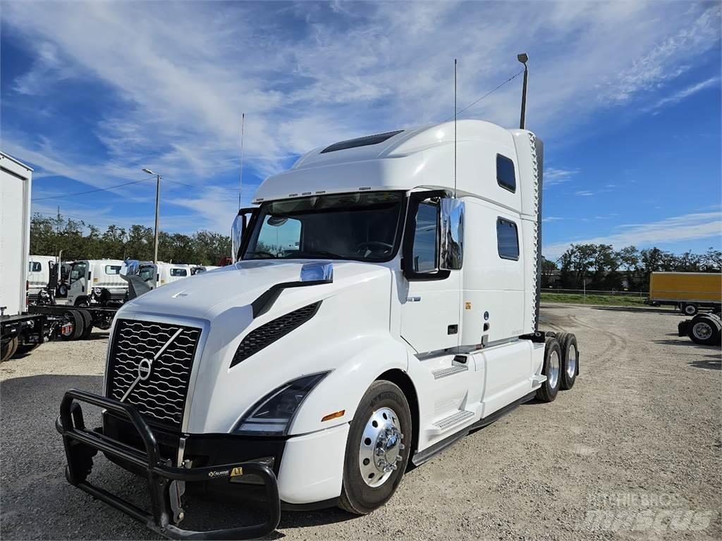 Volvo VNL64T860 Tractores (camiões)