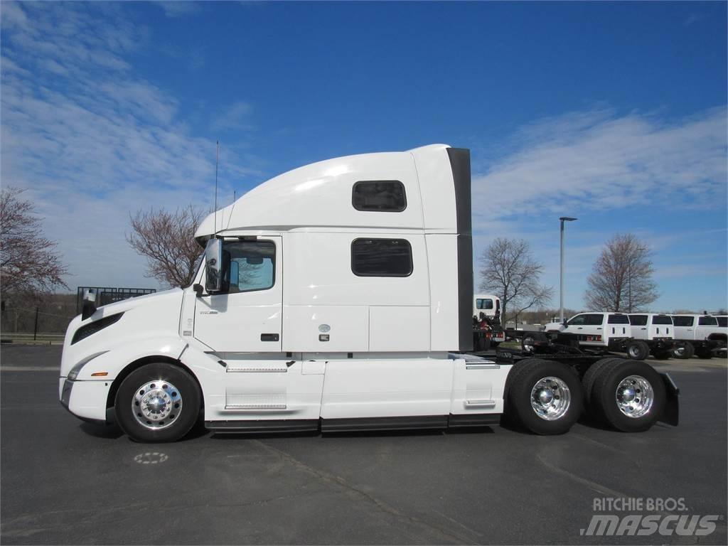 Volvo VNL64T860 Tractores (camiões)