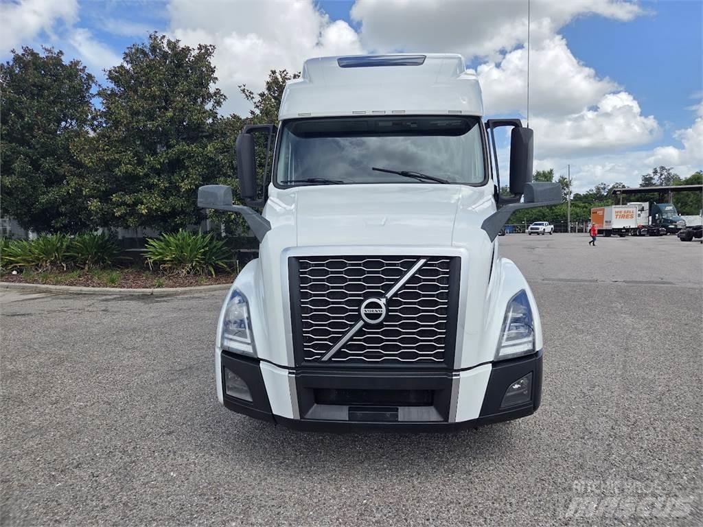 Volvo VNL64T860 Tractores (camiões)