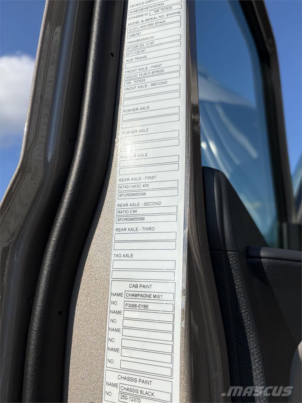 Volvo VNL64T860 Tractores (camiões)