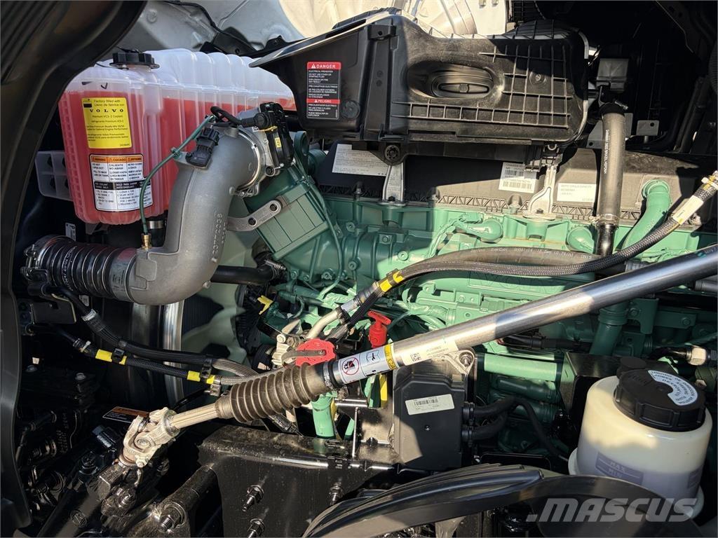 Volvo VNL64T860 Tractores (camiões)