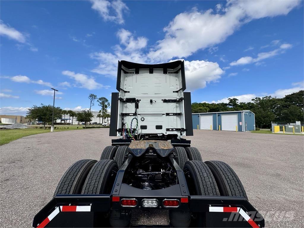 Volvo VNL64T860 Tractores (camiões)