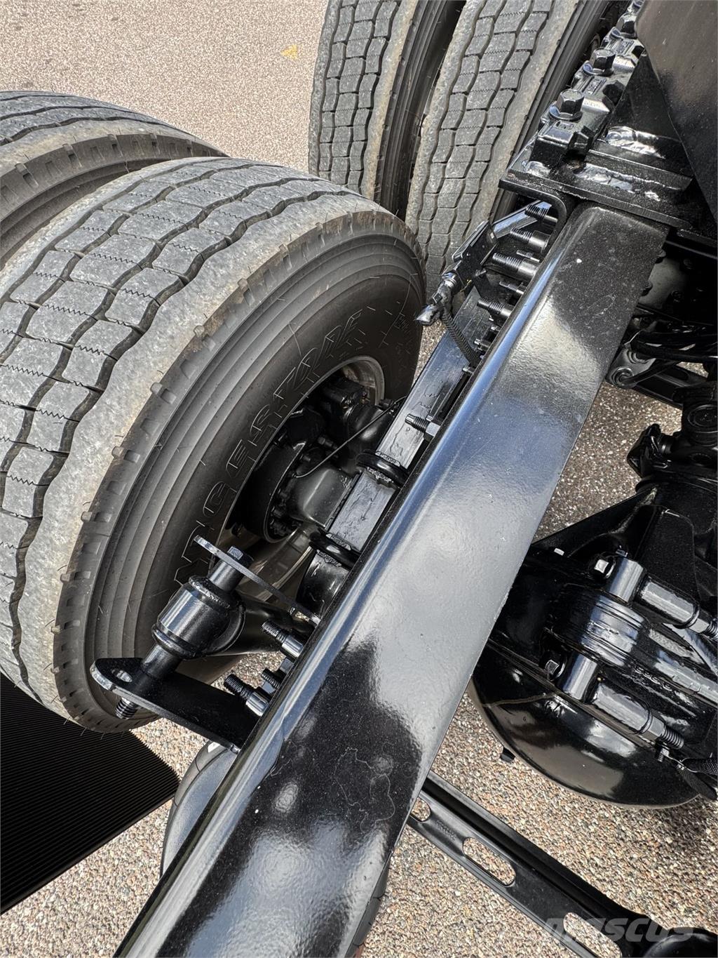 Volvo VNL64T860 Tractores (camiões)