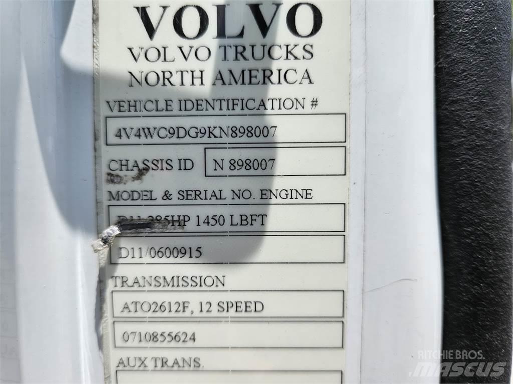 Volvo VNR64T300 Tractores (camiões)