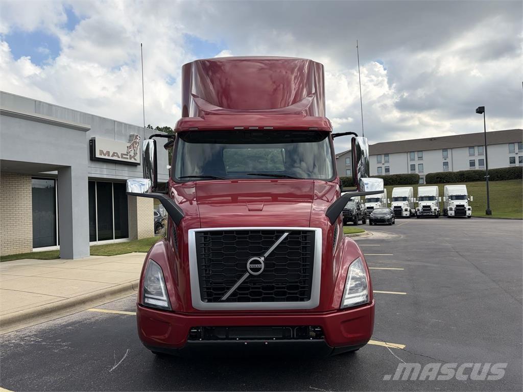 Volvo VNR64T300 Tractores (camiões)