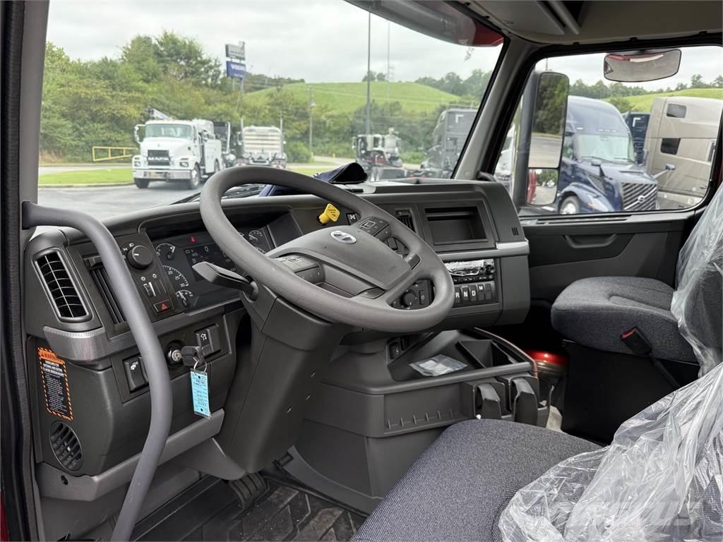 Volvo VNR64T300 Tractores (camiões)