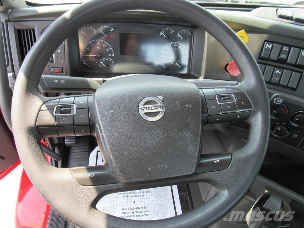 Volvo VNR64T300 Tractores (camiões)