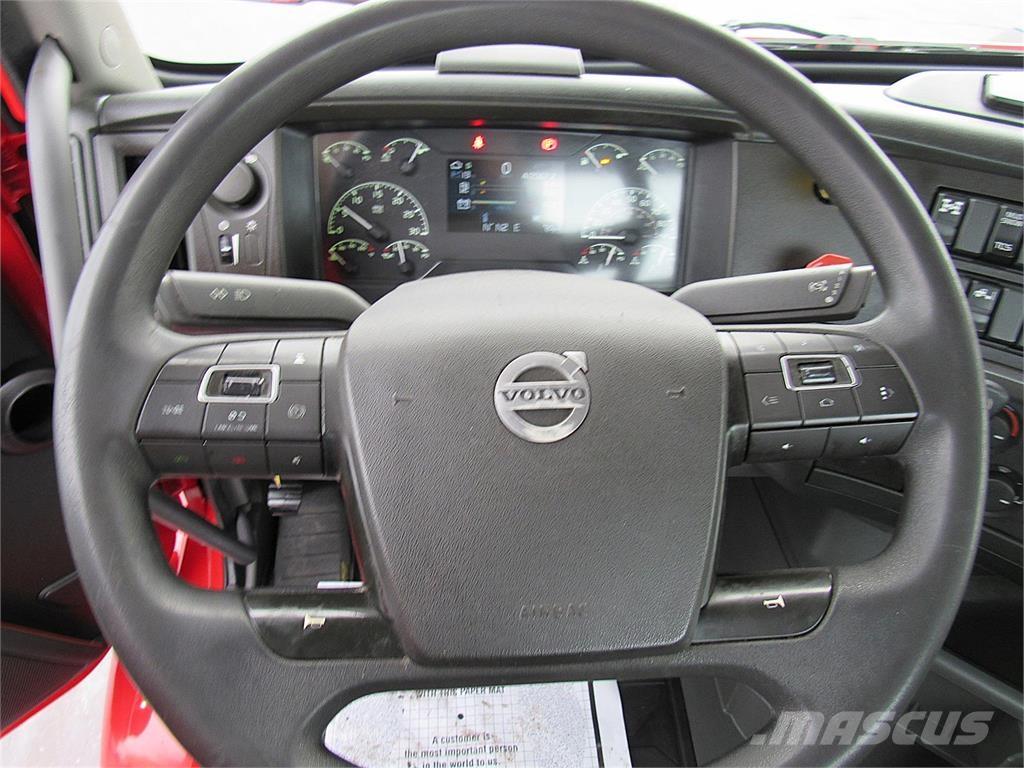 Volvo VNR64T300 Tractores (camiões)