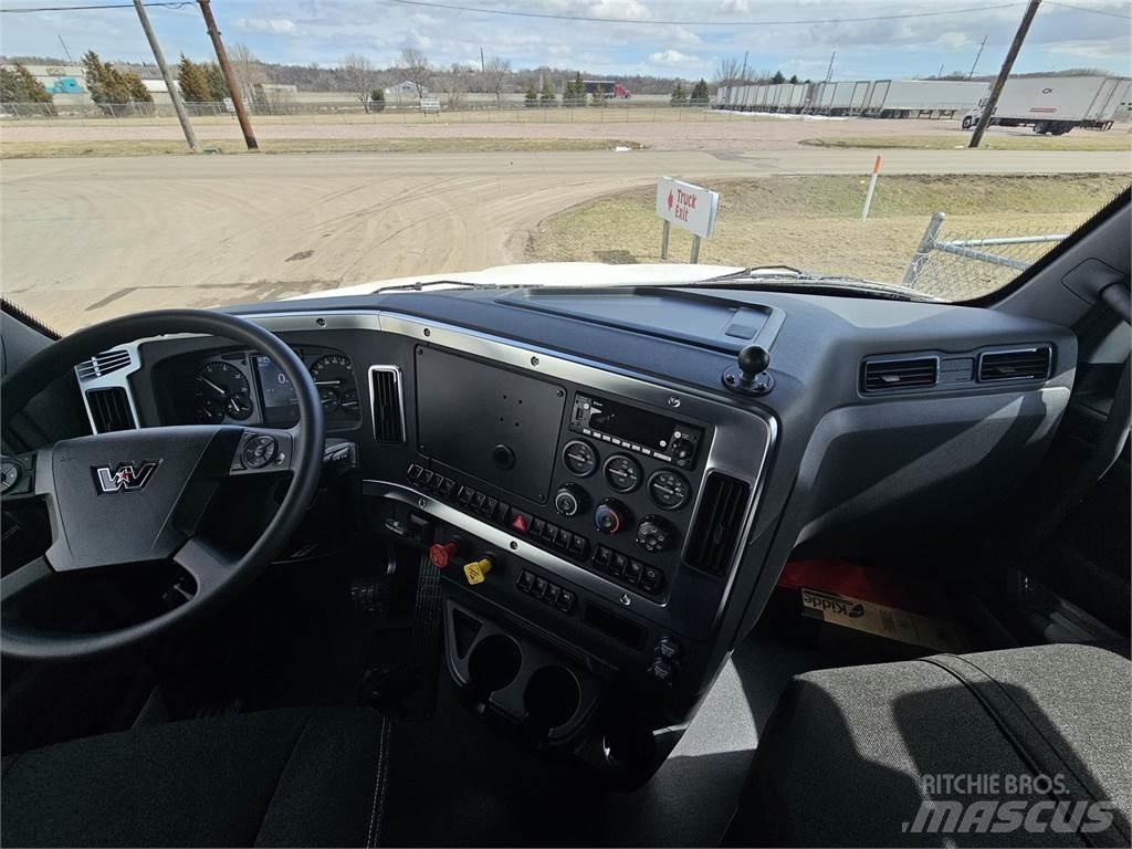 Western Star 47X Camiões de chassis e cabine