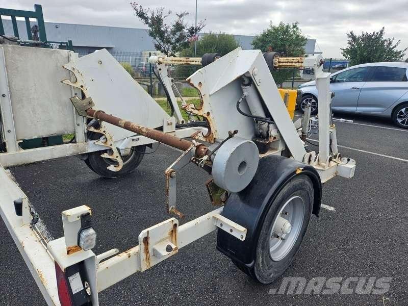 Adoc 3T5 Reboques estrado/caixa aberta