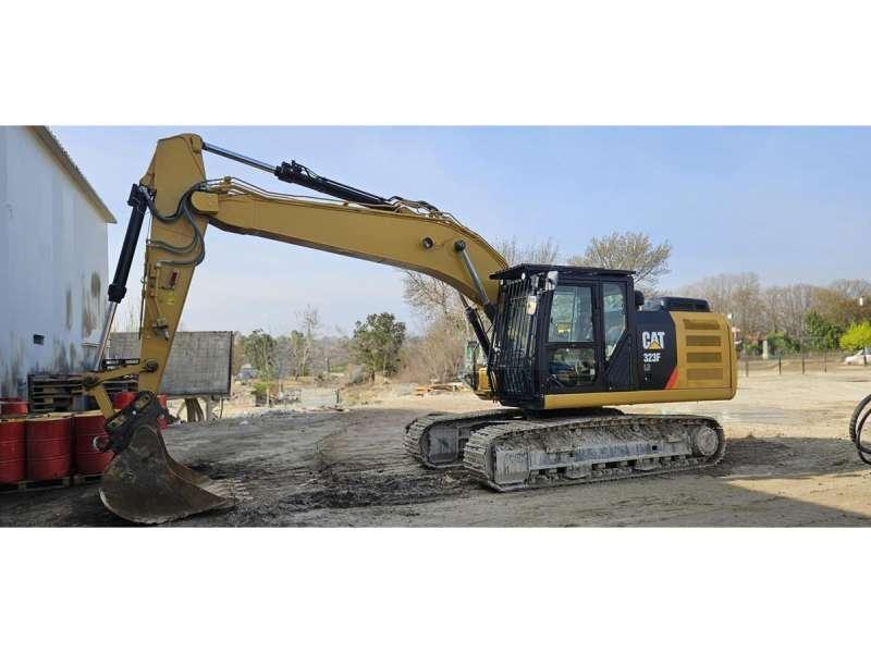 CAT 323F Escavadoras de rastos