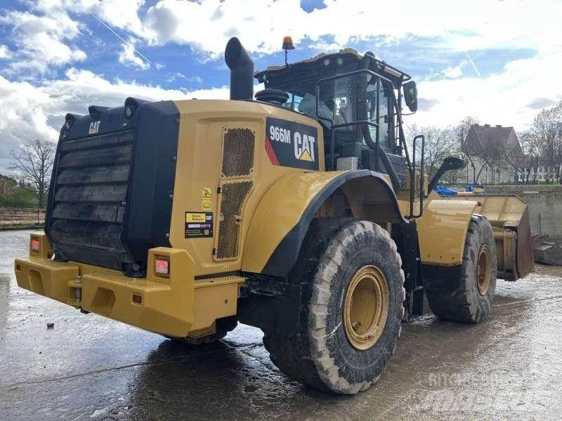CAT 966M Pás carregadoras de rodas