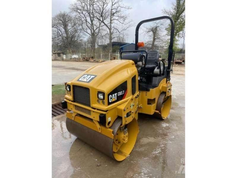 CAT CB2.7 Compactadores para terra