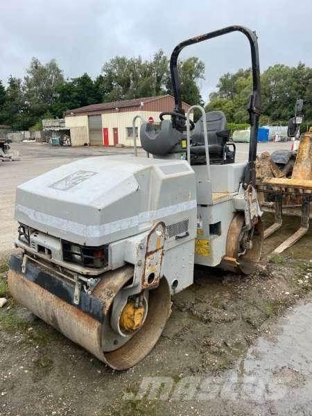 CAT CB224 Compactadores para terra
