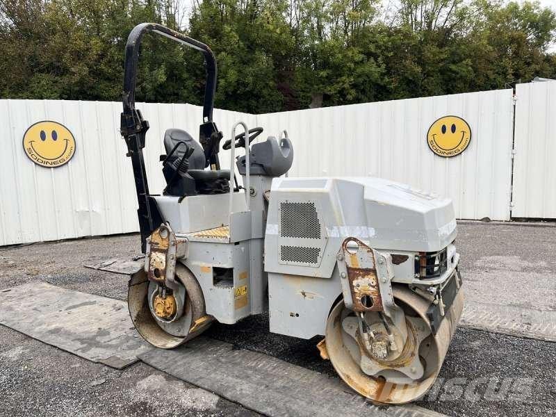 CAT CB24 Compactadores para terra