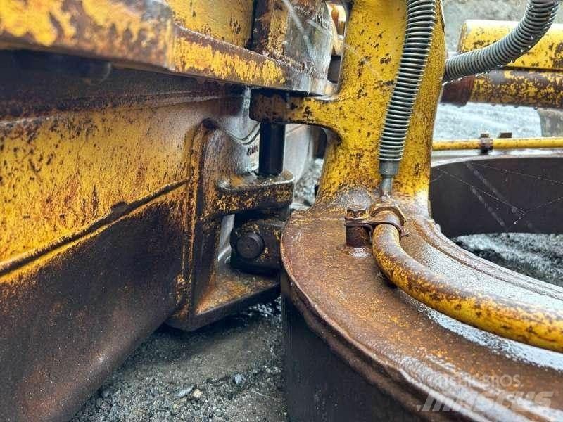 CAT D4H LGP Dozers - Tratores rastos