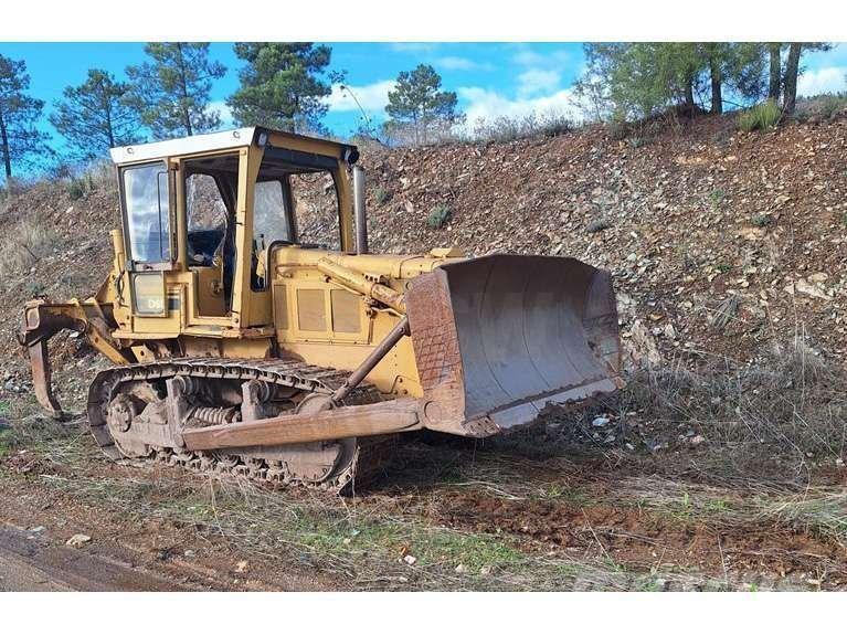 CAT D6D Dozers - Tratores rastos