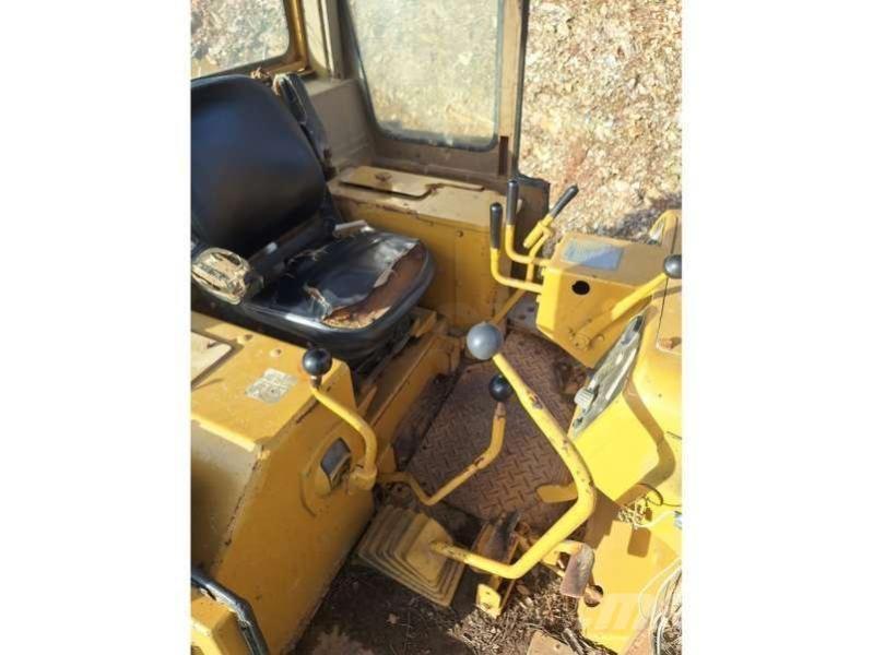 CAT D6D Dozers - Tratores rastos