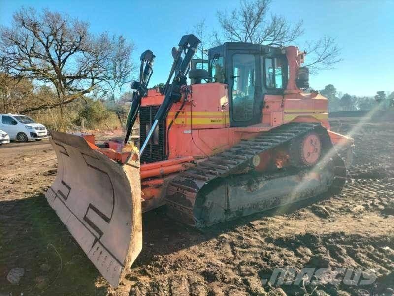 CAT D6T Dozers - Tratores rastos