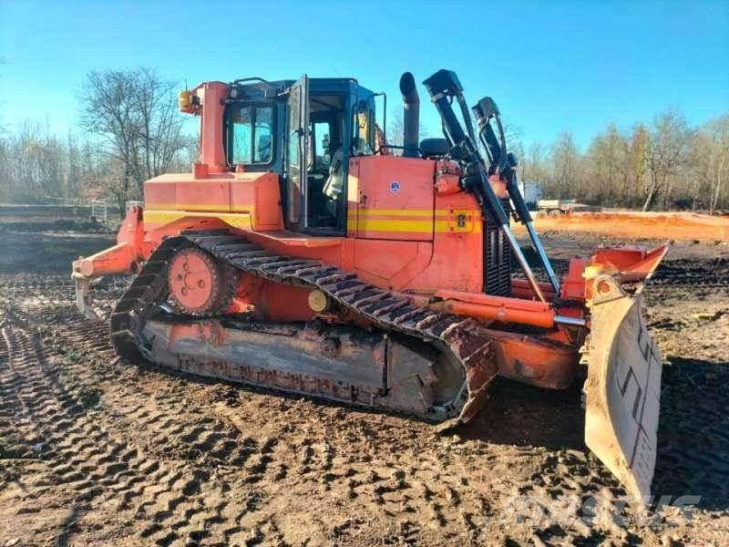 CAT D6T Dozers - Tratores rastos