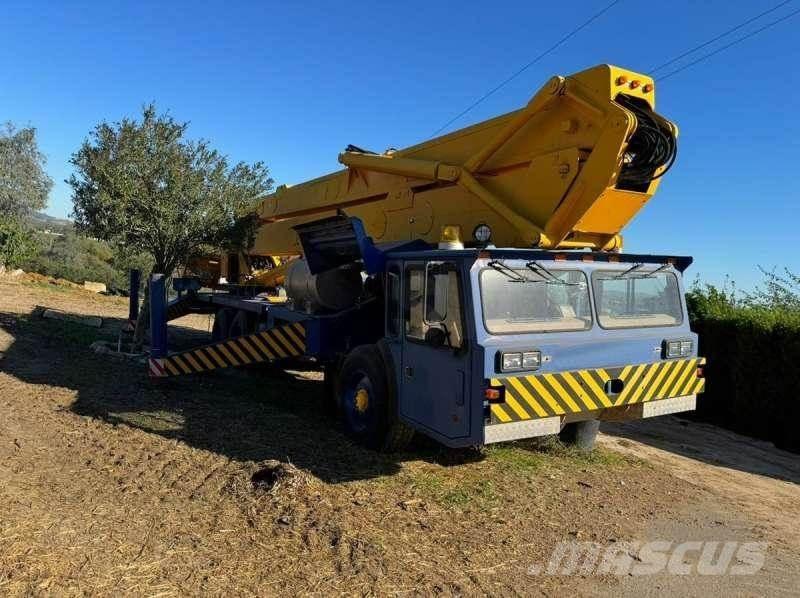 Condor 125/S Gruas Todo terreno
