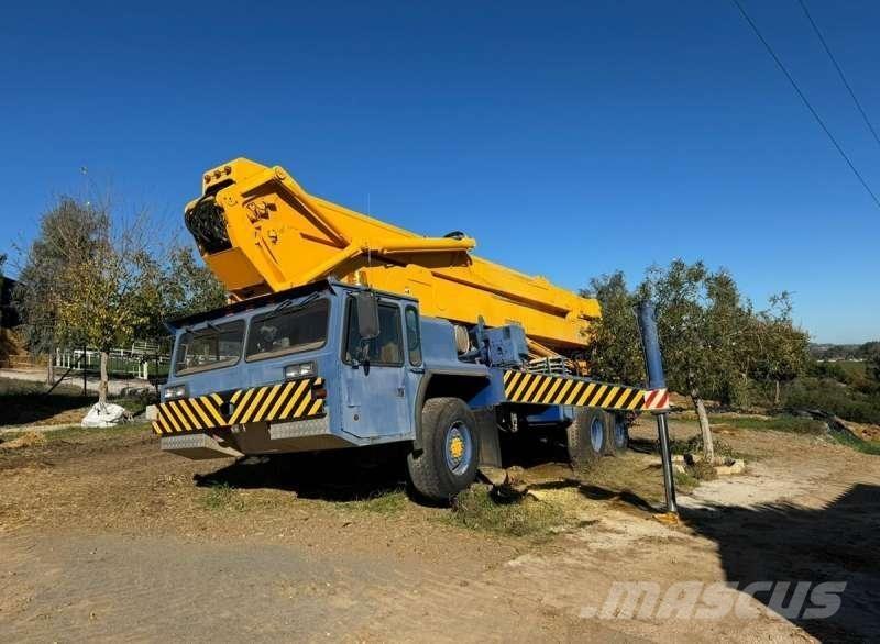 Condor 125/S Gruas Todo terreno