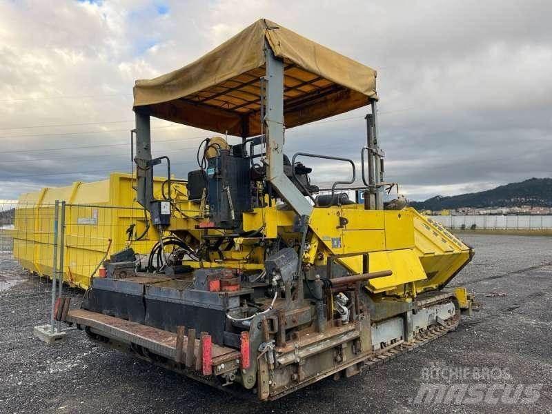 Titan 311S Pavimentadoras de asfalto