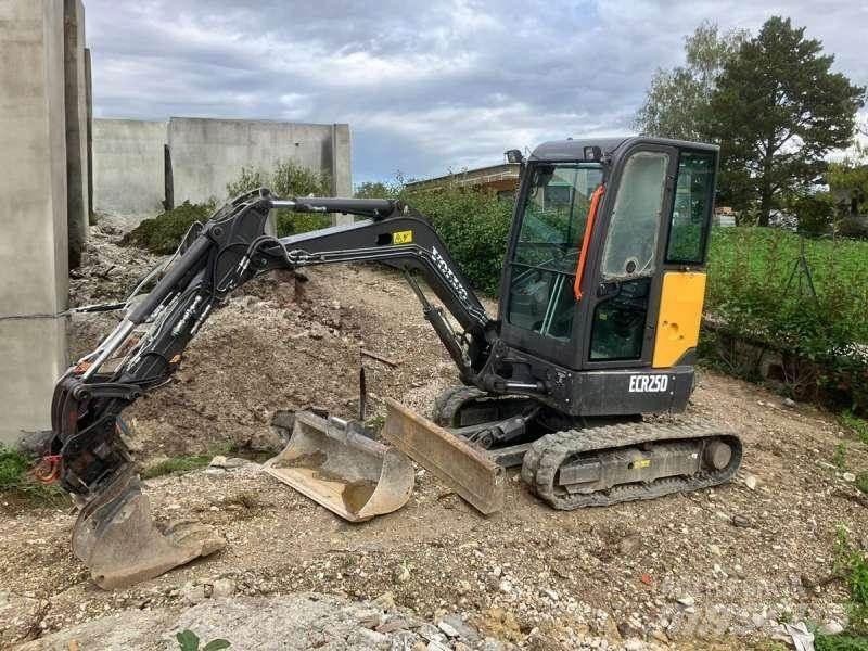 Volvo ECR25D Mini Escavadoras <7t