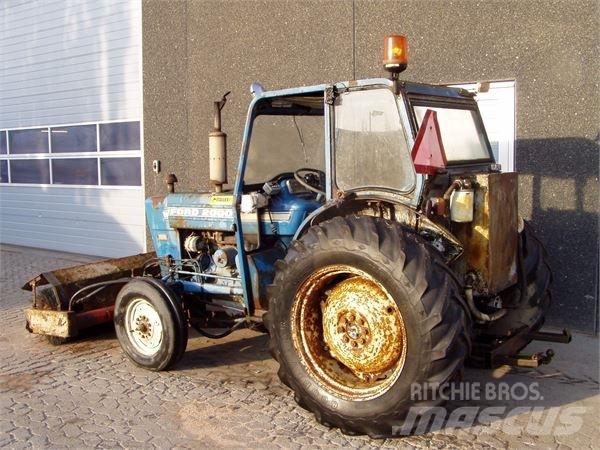 Ford 2000 Tratores Agrícolas usados