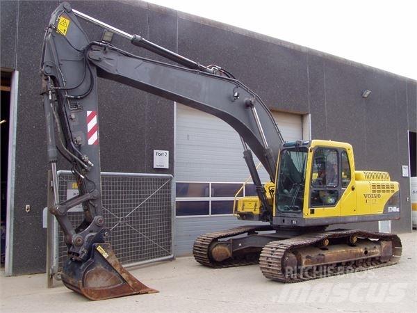 Volvo EC240BNLC Escavadoras de rastos