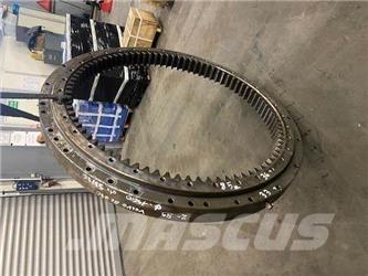 Volvo EC 240 ŁOŻYSKO Chassis e suspensões