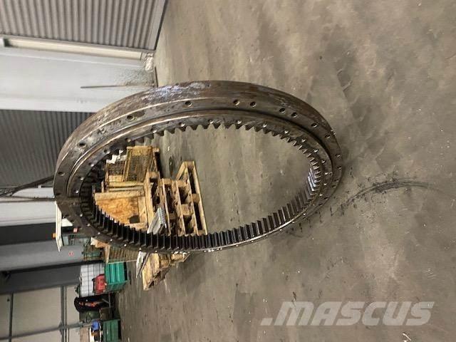 Volvo EC 240 ŁOŻYSKO Chassis e suspensões