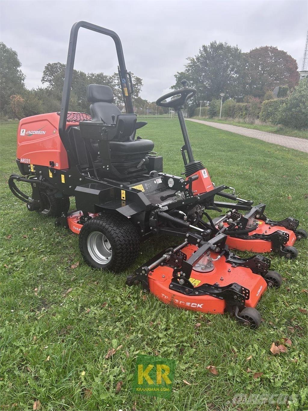 Jacobsen AR331 Corta-Relvas Rough, trim and surrounds