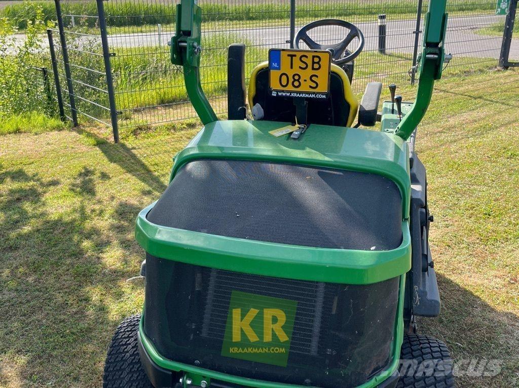 John Deere 1580 Corta-Relvas Rough, trim and surrounds