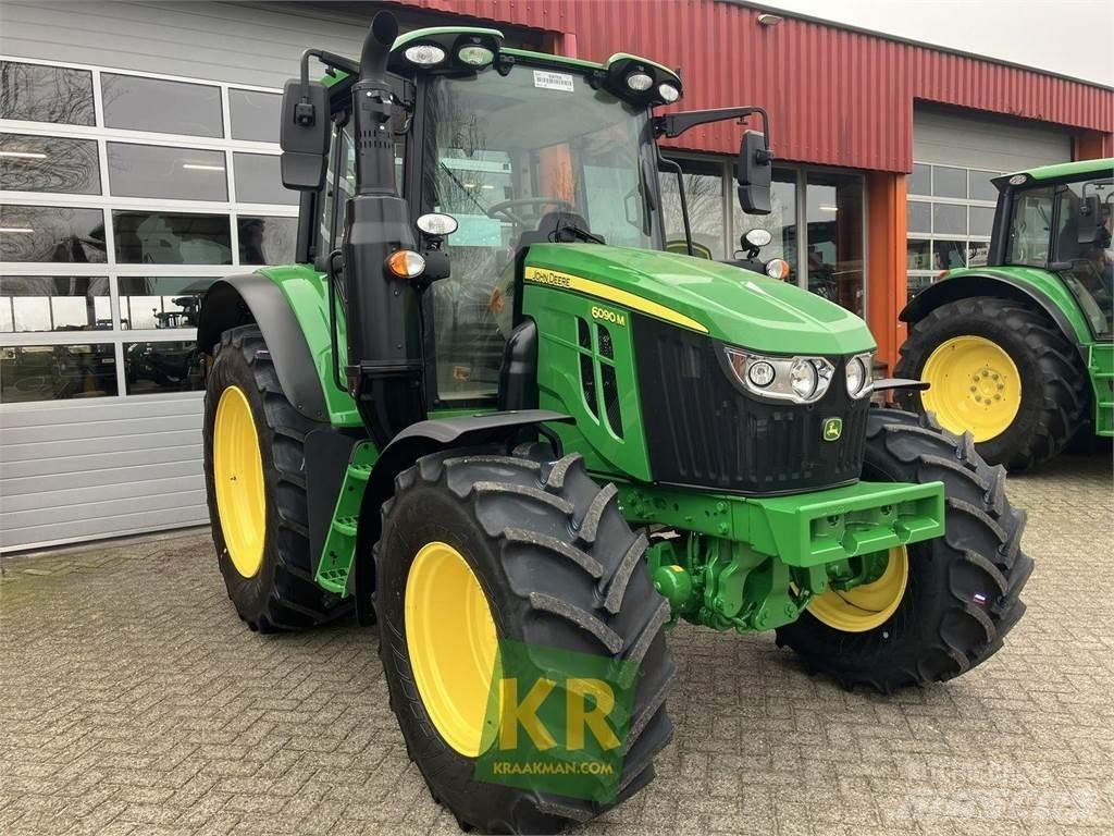 John Deere 6090M Tratores Agrícolas usados