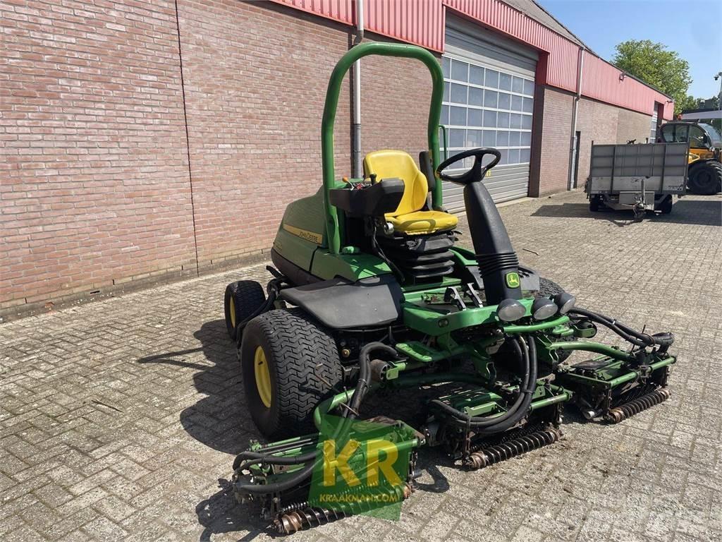 John Deere 8700A Corta-Relvas Greens