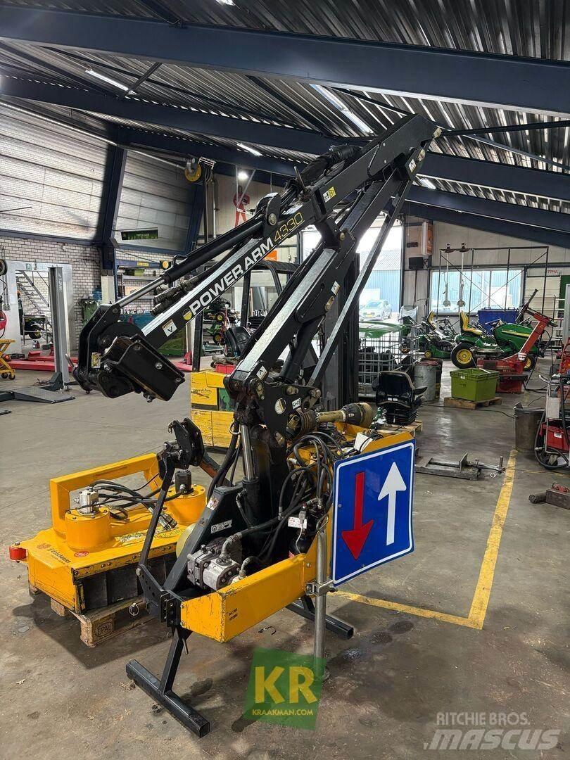 McConnel PA4330 Agricultura - Outros
