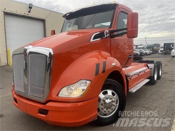 Kenworth T680 Tractores (camiões)