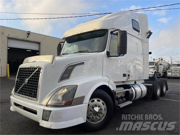 Volvo VNL64T670 Tractores (camiões)