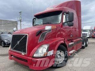 Volvo VNL64T730 Tractores (camiões)
