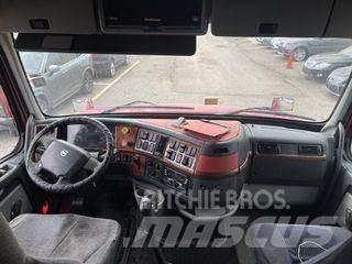 Volvo VNL64T730 Tractores (camiões)