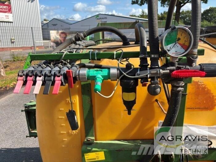 Amazone US 804 T Pulverizadores rebocados