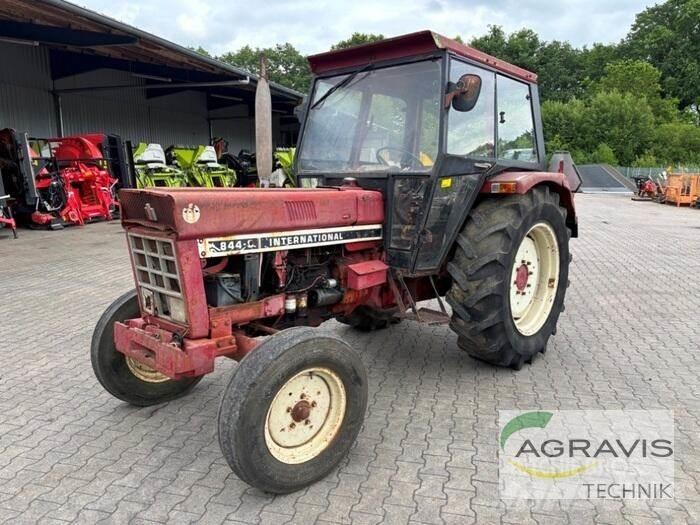 Case IH 844 S Tratores Agrícolas usados