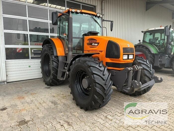 CLAAS ARES 735 Tratores Agrícolas usados
