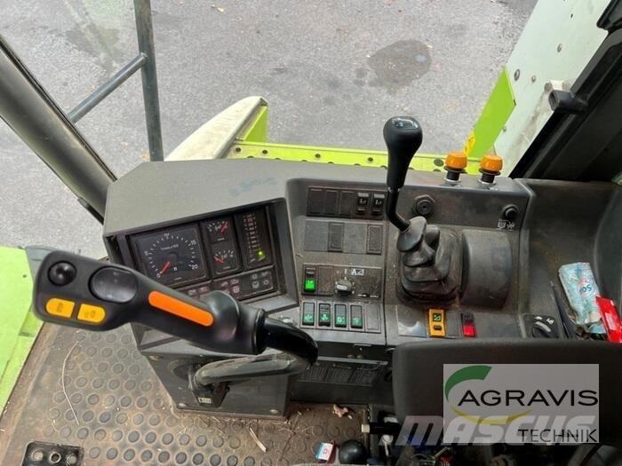 CLAAS MEDION 310 Ceifeiras debulhadoras