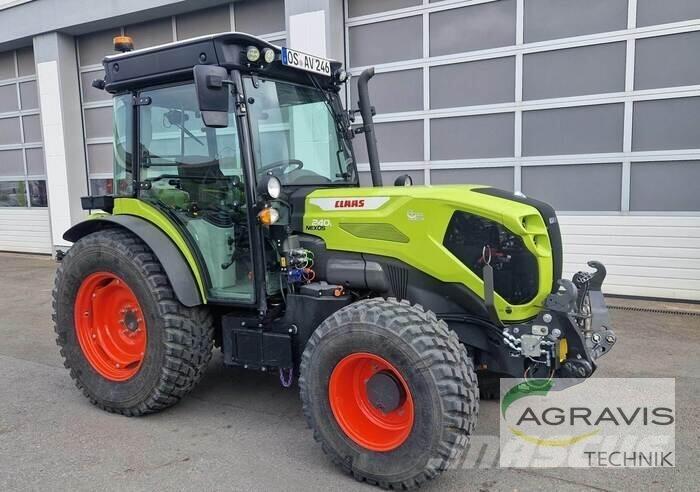 CLAAS NEXOS 240 L Tratores Agrícolas usados