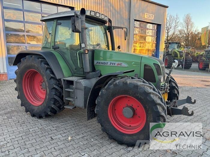 Fendt 711 VARIO Tratores Agrícolas usados
