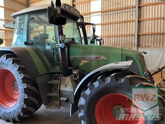 Fendt 714 Tratores Agrícolas usados
