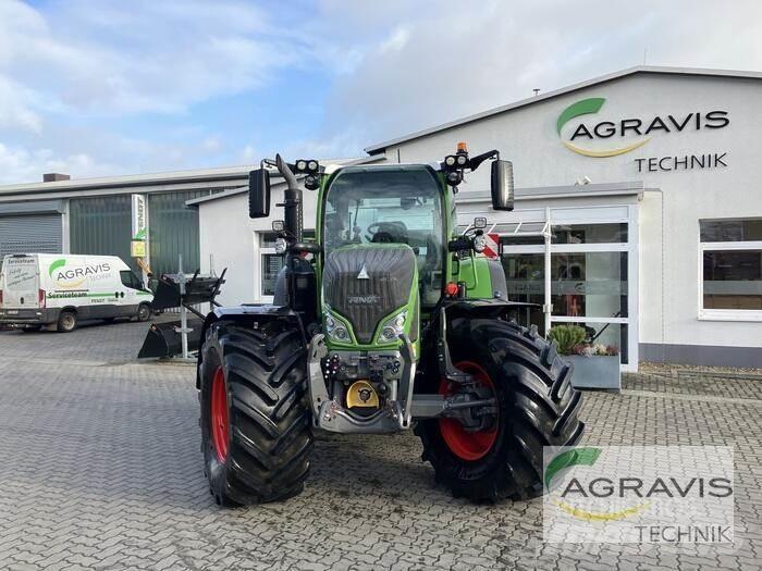 Fendt 724 VARIO GEN-6 Tratores Agrícolas usados